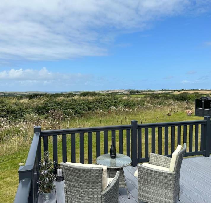 Modern Lodge With Amazing Views 新码头 外观 照片